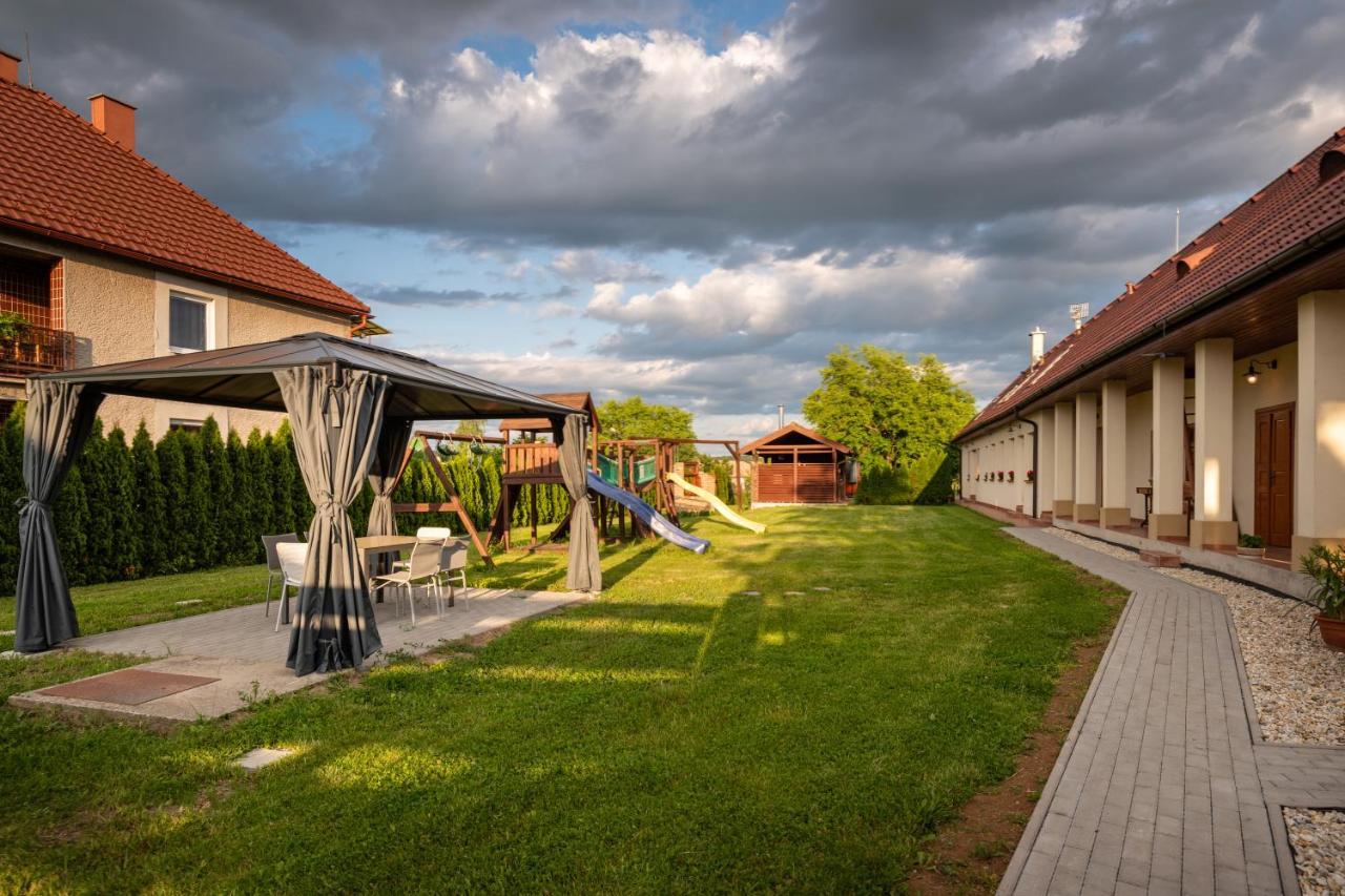 Farmaobeckov Sk Appartement Buitenkant foto
